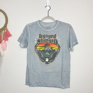 Lynyrd Skynyrd washed out baby tee fit graphic band tee